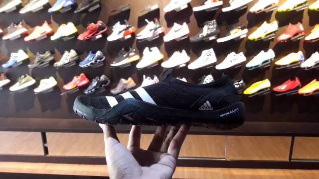 Adidad Jawpaw 1 Premium Quality