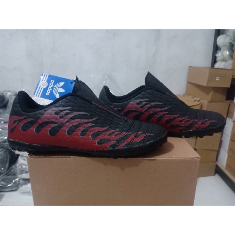 sepatu futsal olahraga bola futsal Nk.Fire