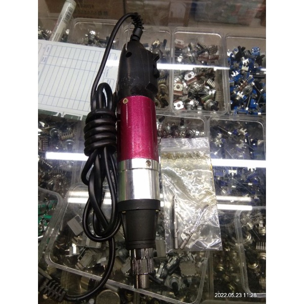 Obeng Listrik tipe JB-800 sett + mata obeng 2pcs