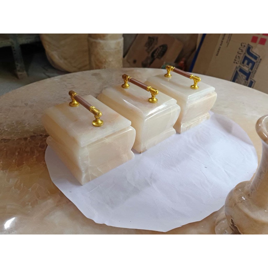 Kotak Perhiasan Onyx
