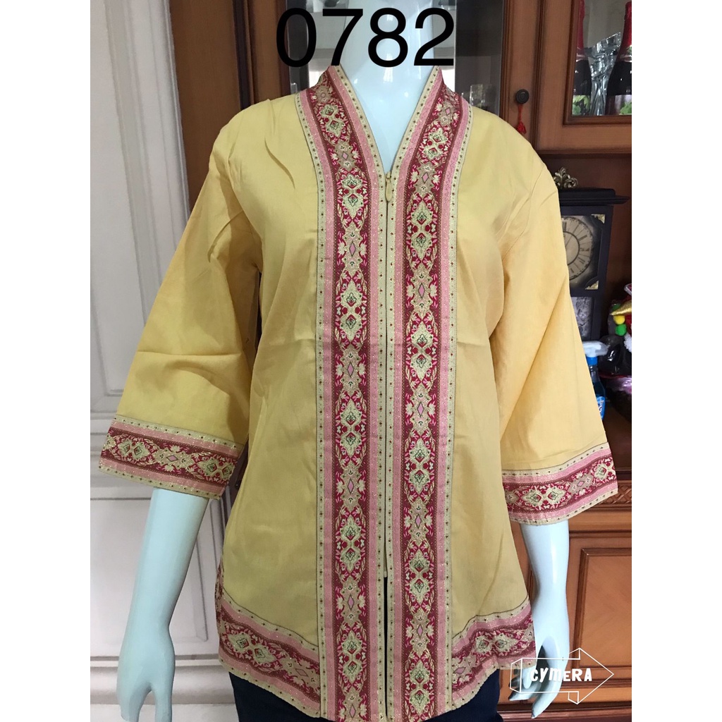 kebaya alexuez  bordir lis depan /kebaya encim premium marron kuning pink 0391