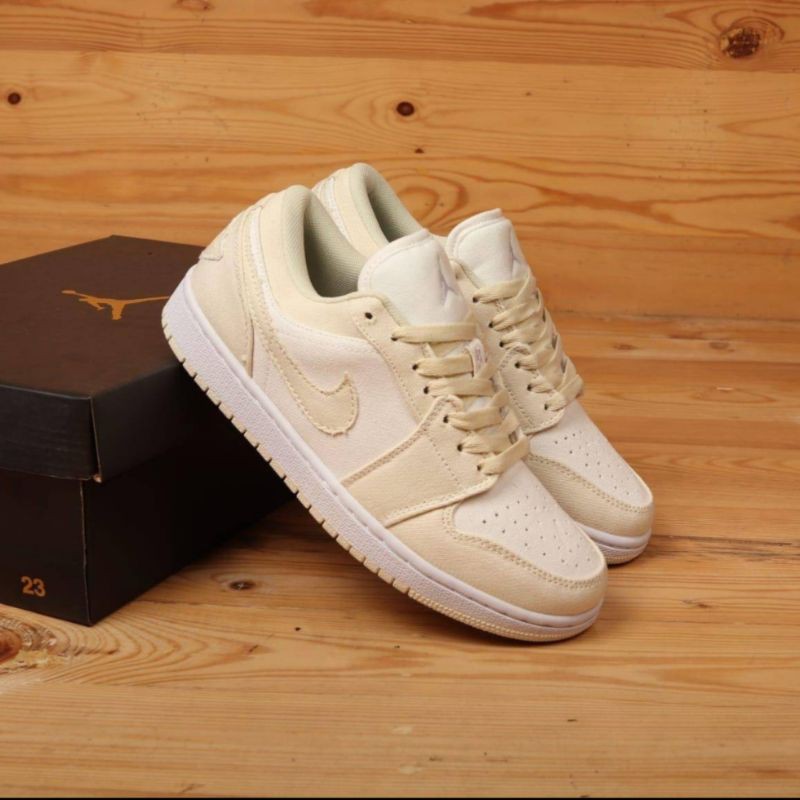 NIKE AIR JORDAN 1 LOW WHITE SPRUCE AURA