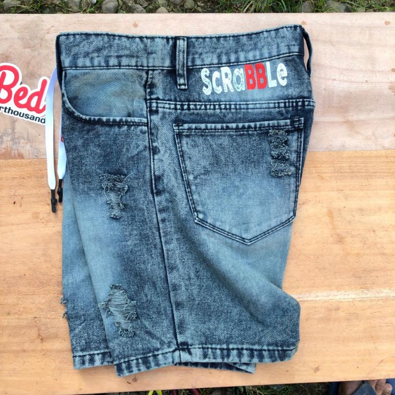 celana pendek jeans sobek hitam snow original scrabble