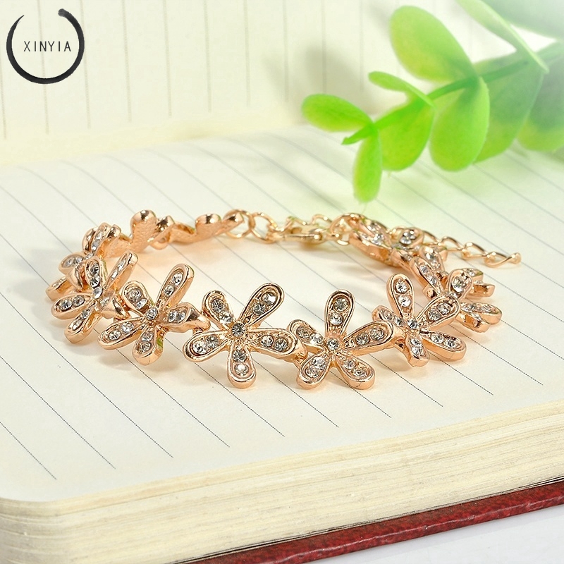 Gelang Bangle Vintage Motif Snowflake Hias Kristal Berlian Imitasi Untuk Wanita