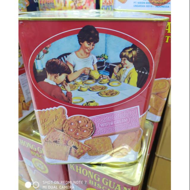 Khong guan kaleng jumbo 1600gram