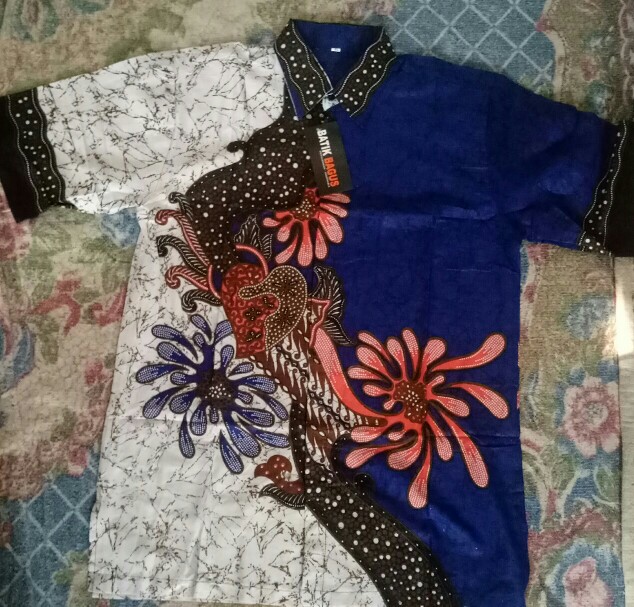 Kemeja Pria Batik Motif Sekar Jagad