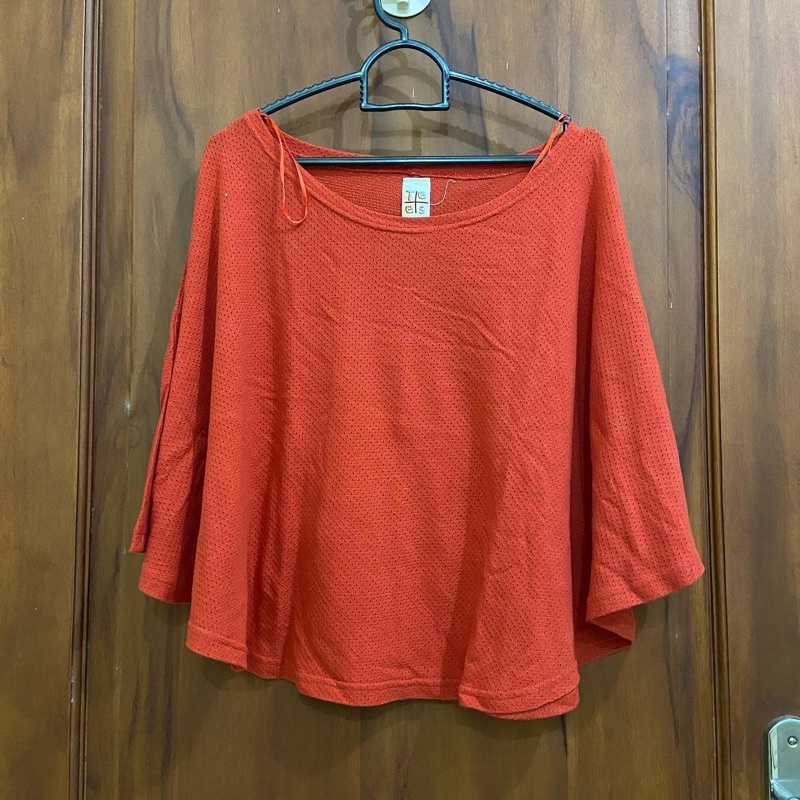 PL preloved atasan wanita warna merah bata