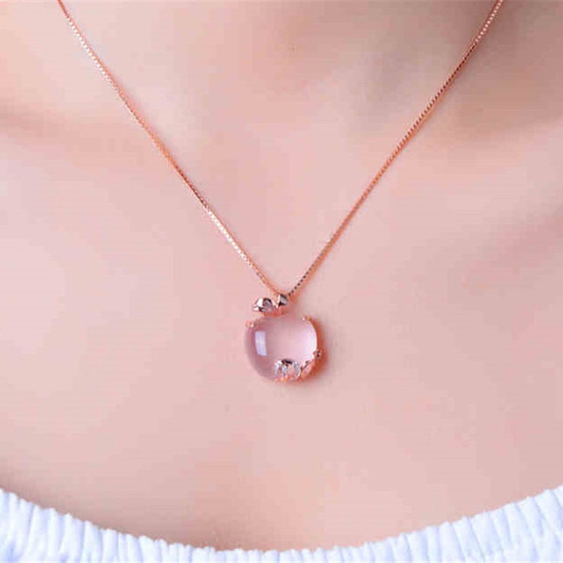 [Ready Stock]Fashionable Rose Gold Inlaid Ross Quartz Necklace Apple Pendant