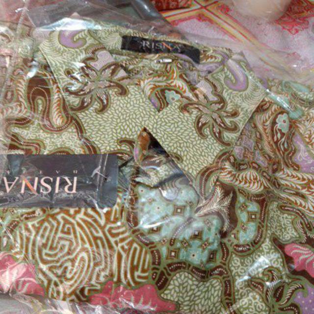 Risna Batik Biru Kemeja Batik Premium Lengan Panjang Pria