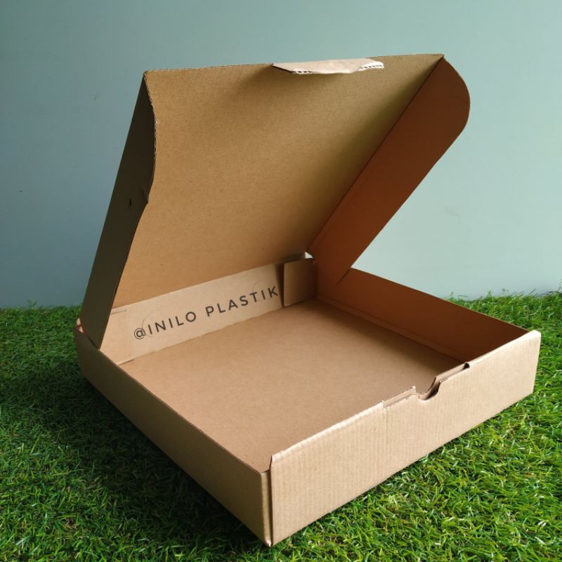 

@10pcs Box Kardus Kotak Pizza Roti Kue Brownies 25x25x5 / Box Die Cut 25x25x5