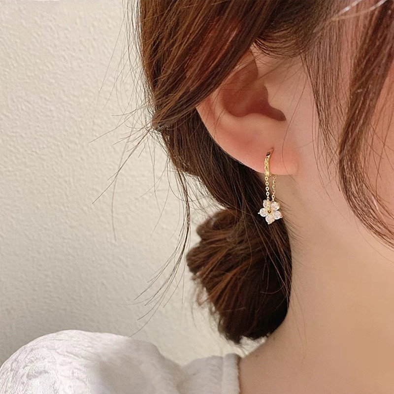 Anting Bunga Zirkon Berpohon Rantai Bulat Kecil lady korea