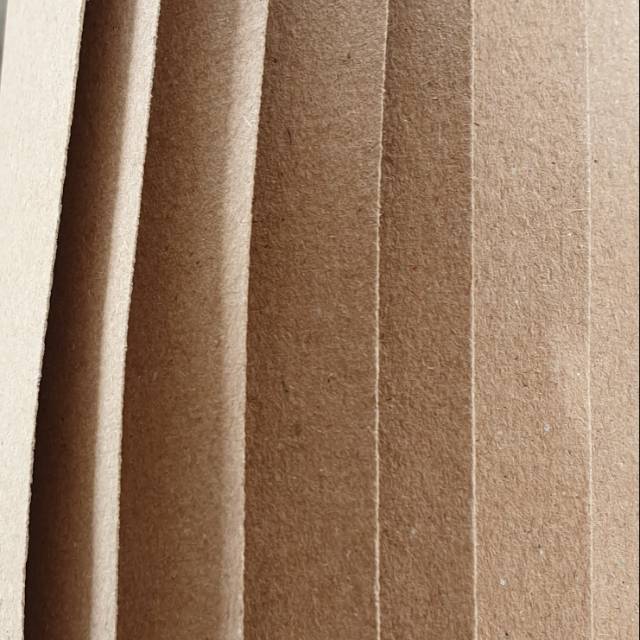 

Kertas 200 gr Kraft Liner Plano 90×120cm ketebalan Coklat. Untuk bungkus paket /paper bag-min.5 lbr