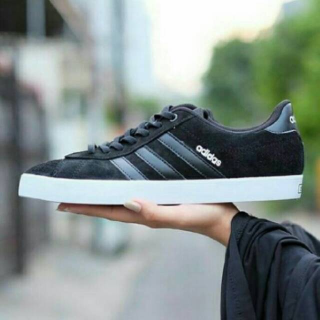 Sepatu Adidas Vl court