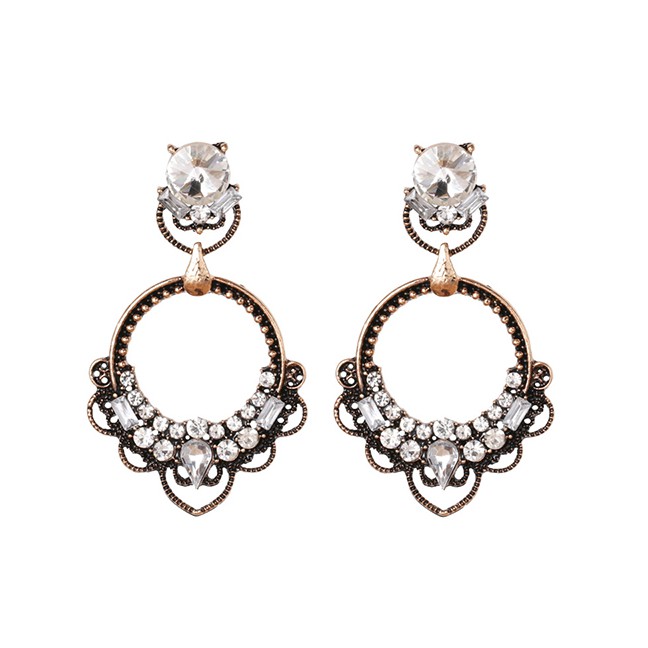 LRC Anting Tusuk Fashion White Round Diamond Stud Earrings F33244