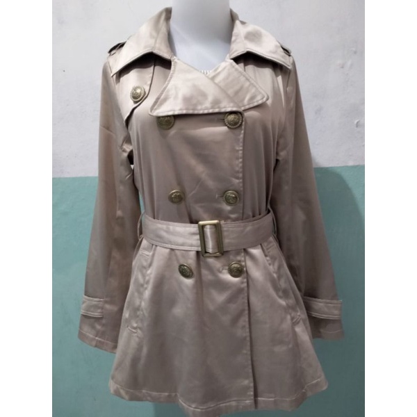 COAT BRAND CHU XXX (LIKE NEW)