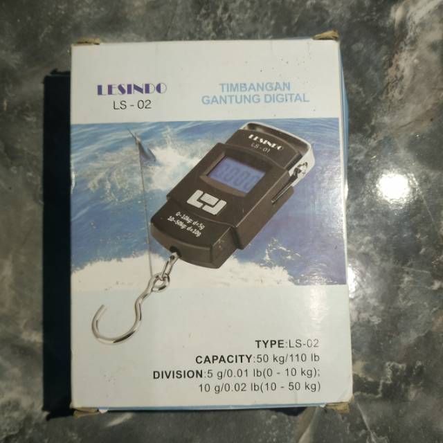 Timbangan gantung digital LESINDO