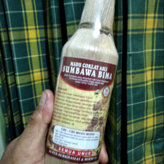 

Madu liar asli hutan , coklat hasil ternak, hitam herbal , dan madu putih