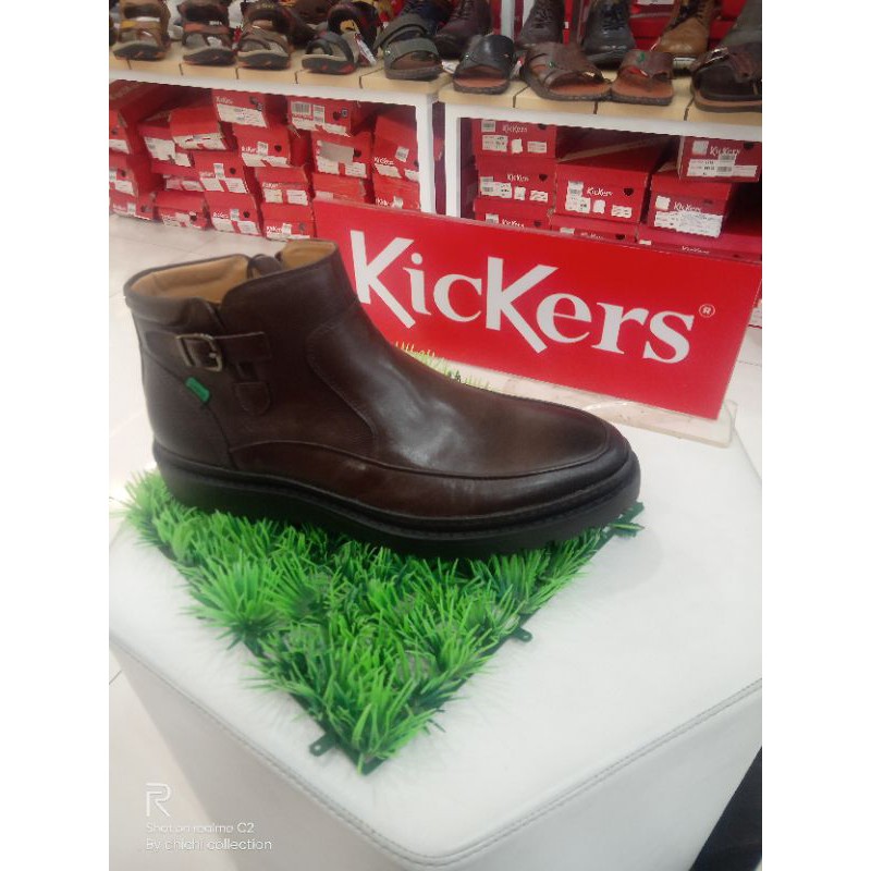 Sepatu boots pria Kickers
