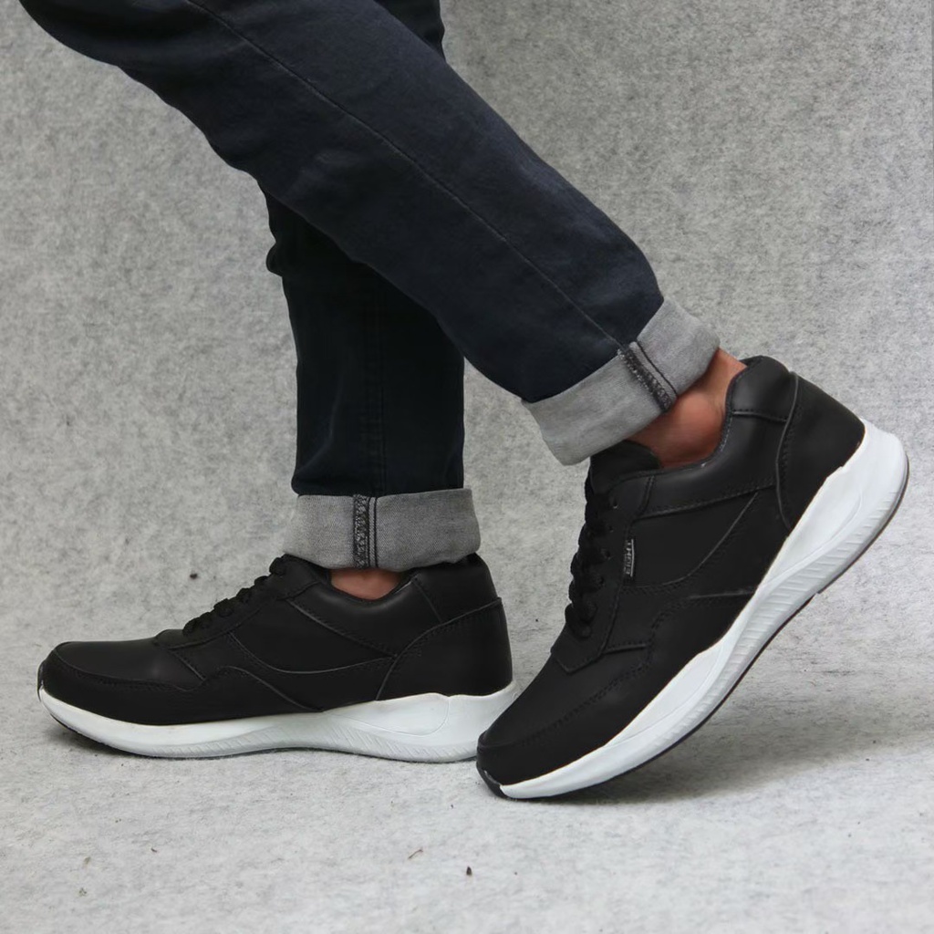 Sepatu Casual Sneakers Pria Kulit Pu Sepatu Pria Casual Sneaker Cowok Sepatu Kasual Semi Formal Kerja Kantor Kuliah Gaya Santai Keren Kekinian Original FASHION TRANDY