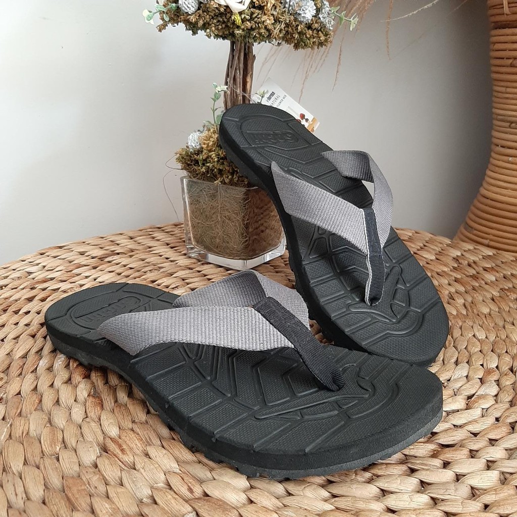 Sandal gunung pria wanita berkualitas terbaru 2021 - sandal gunung original best seller