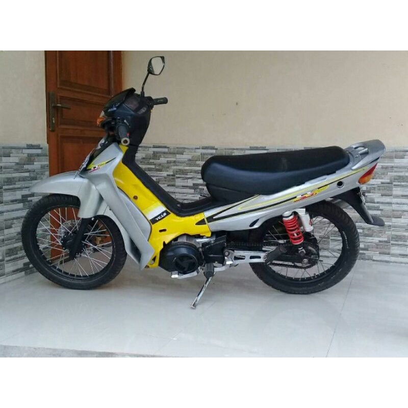striping Sticker yamaha  fiz R two ss silver hitam kuning