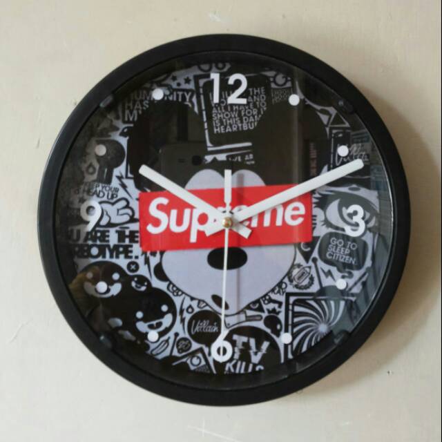 Jam Dinding Supreme art. 002
