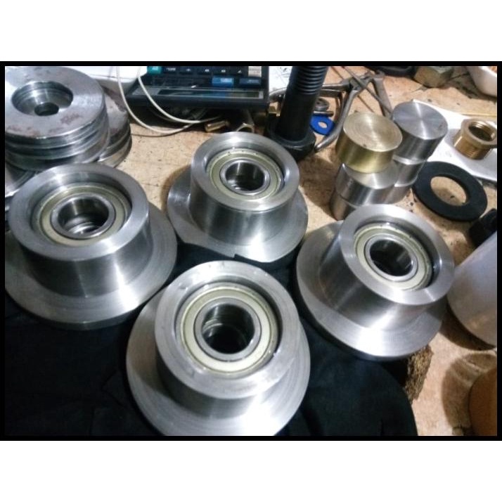 Roda Lift Besi Bukan Coran Unp 5Cm