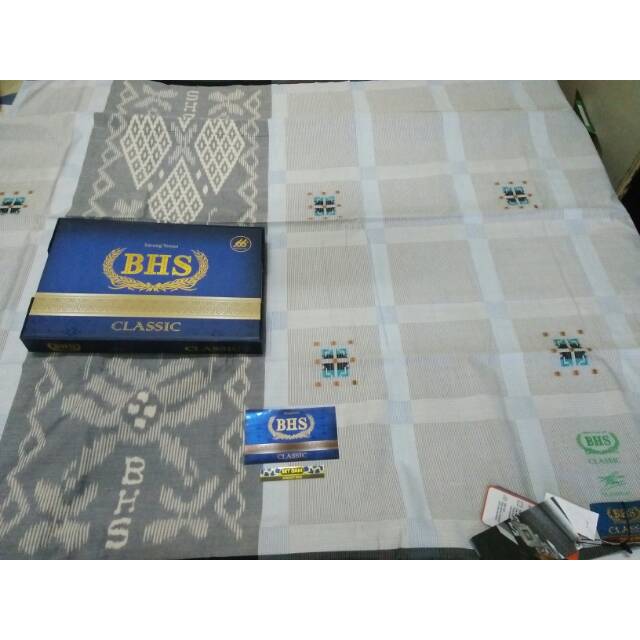 Sarung BHS gold clasic Songket Dam putih