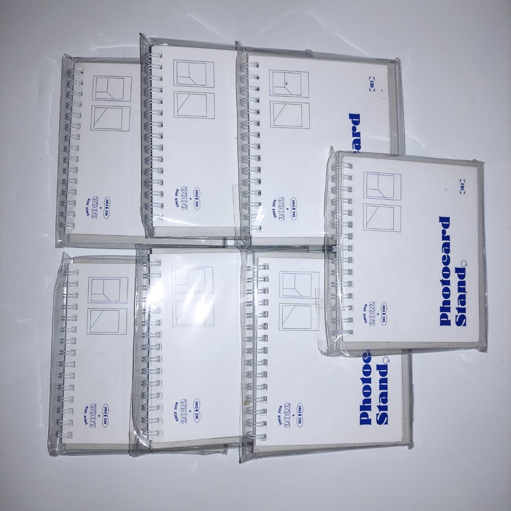 (Photocard Stand) 2022 Stray Kids Season's Greeting pc