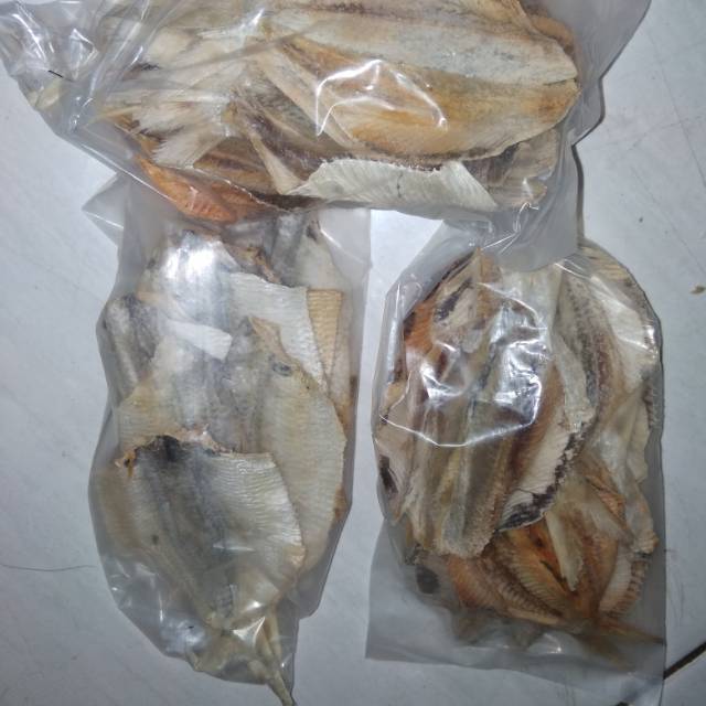 

ikan asin 100gr