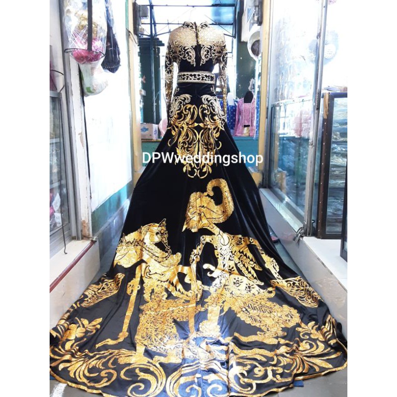 Kebaya Bludru Wayang