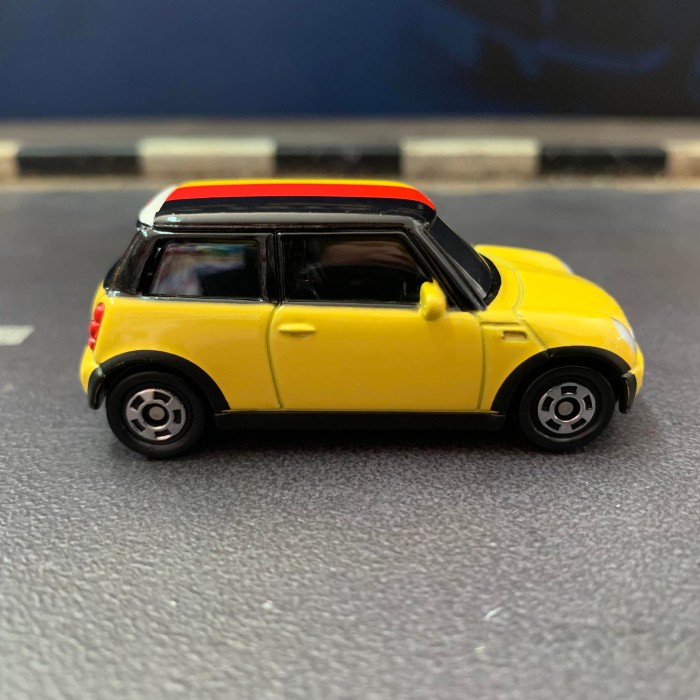 Tomica Mini Cooper Selection - Germany 06 - Base Besi - Made in China