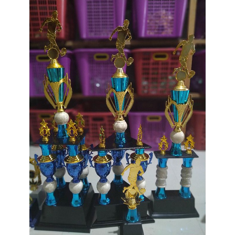 Trophy piala, kaki 4 kaki 3 kaki 2 marmer