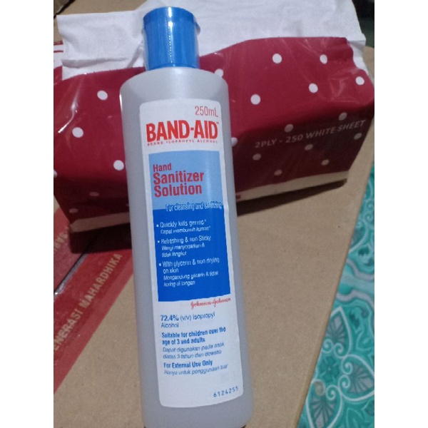 Band-Aid hand sanitizer solution 250ml by Jhonson & Jhonson