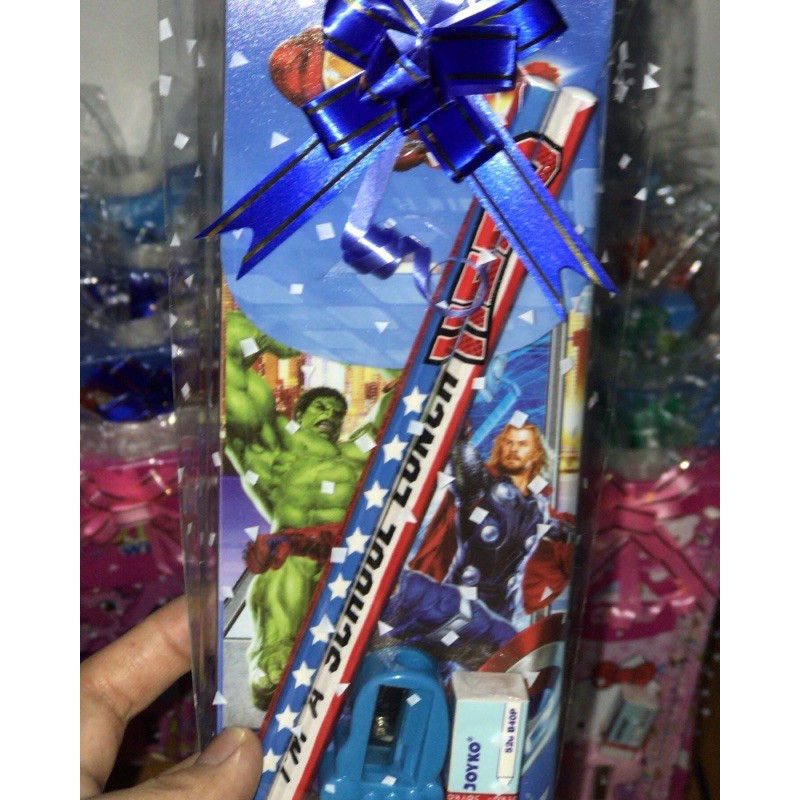 

PAKET STATIONERY (TEMPAT PENCIL KARAKTER, PENCIL, PENGHAPUS, RAUTAN)