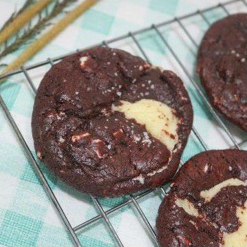 

Red Velvet Cookie