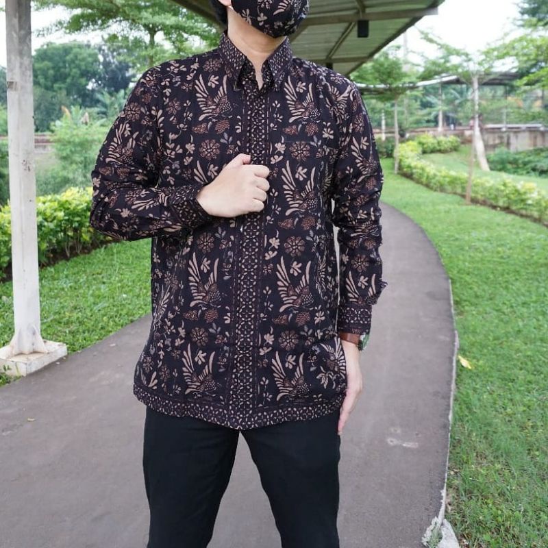 kemeja batik pria premium original solo lengan panjang bahan katun lapis full furing | batik pria terbaru lengan panjang | kemeja batik pria | kemeja batik pria slimfit terbaru | baju batik pria modern kualitas premium | Hem atasan batik pria | batik pria