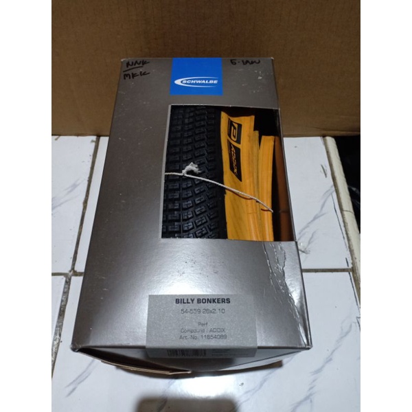 Ban luar sepeda merk schwalbe 26x2.10 Billy bonkers Tan wall