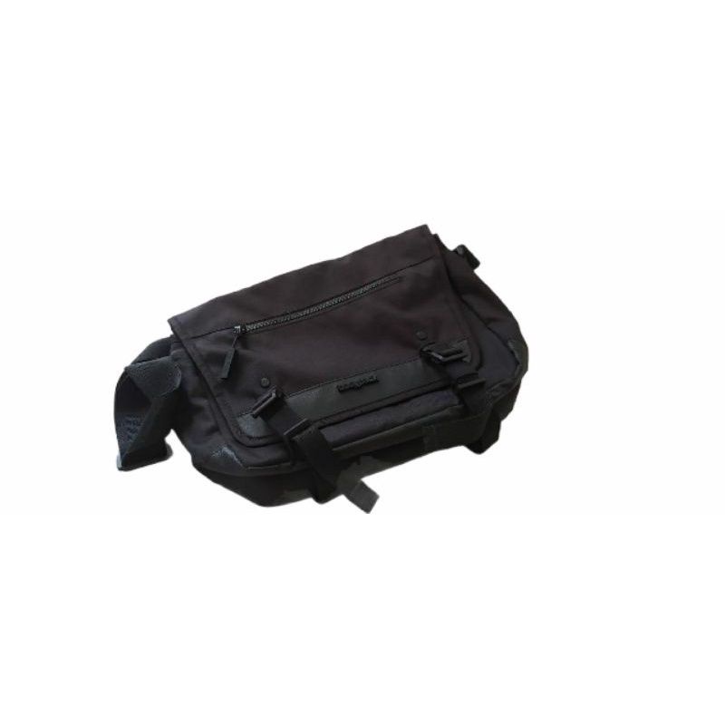 Tas selempang pria preloved bodypak