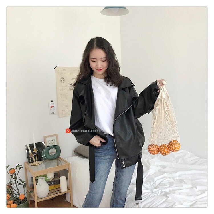 JNK x LOVI - Jaket Oversize Wanita Semi Kulit Sintetis Viena Faux Synthetic Leather Jacket Women Big Size Oversized Besar Rock N Roll Rocker Ladies Girls Outfit Hijab Korea KPOP Style Longsleeve Tangan Panjang Sabuk Saku Pocket Zipper Resleting Biker 2021