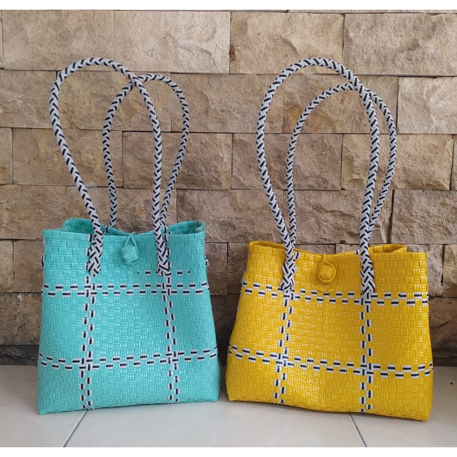 Tas Jali Jali Anyaman Plastik Premium (Daraja)