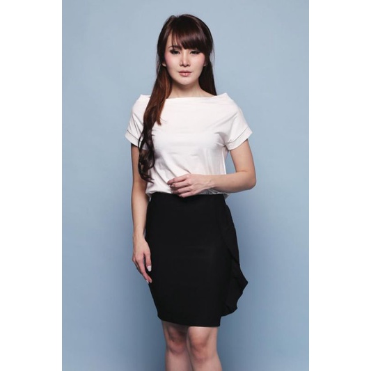 

pencil frill skirt
