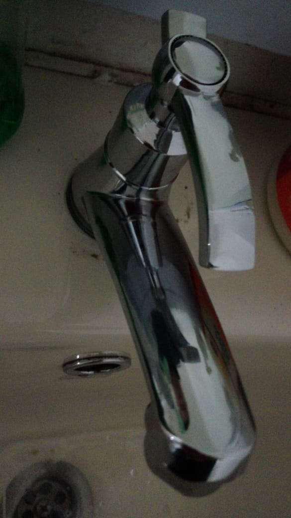 Kran Keran Air Wastafel Cuci Tangan Model Minimalis