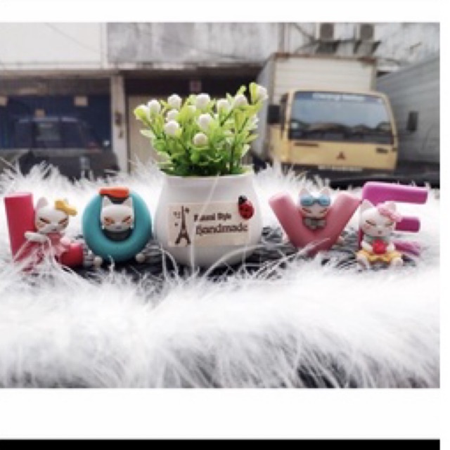 Pajangan Boneka Set Love Cat, Pig and Dog + Anti Slip Kucing Anjing berbulu Hiasan Dashboard Mobil