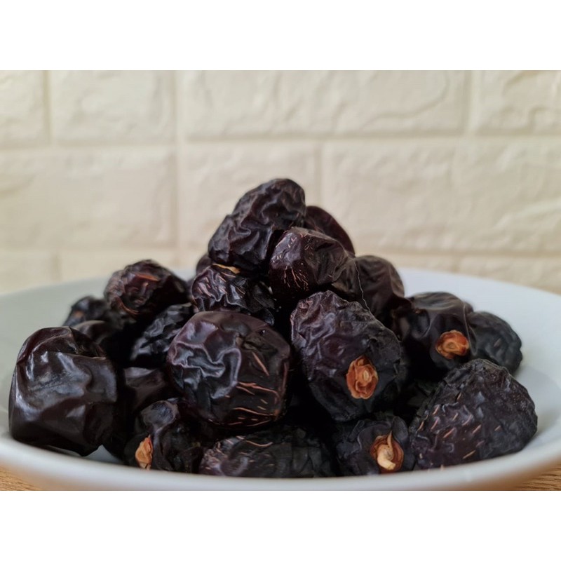 

KURMA AJWA DATES - ORGANIC FROM MEDINA (250GR)