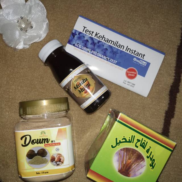 

Paket Hamil BUBUK ZURIAT+BUBUK KURMA+MADU MURNI