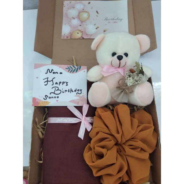 HAMPERS HIJAB BELLA SQUARE/GIFT BOX/KADO ULANG TAHUN/WISUDA/GRADUTION-BB1