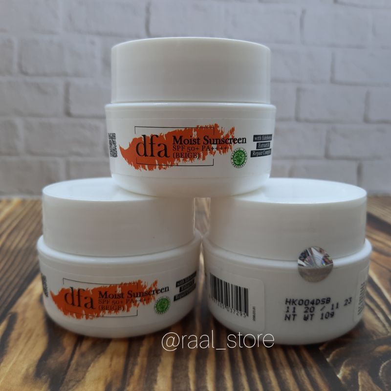 dfa Moist Sunscreen SPF 50+,PA++++(Beige)