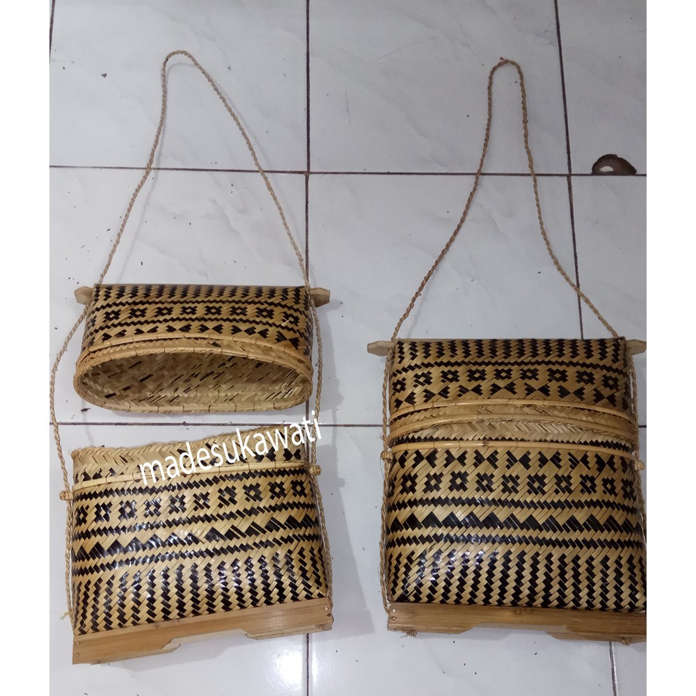 Tas anyaman bambu bali klasik poleng