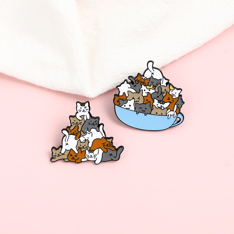 Bros Pin Enamel Bentuk Kartun Hewan Kucing Lucu Untuk Hadiah Teman